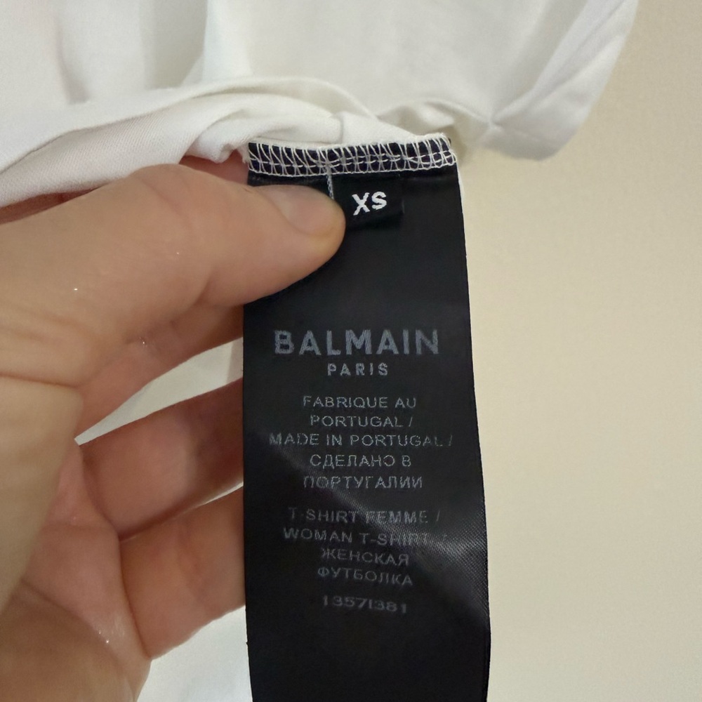 Balmain Authentic White Short Sleeve Crop Tee with logo. Never worn. Size XS - Picture 6 of 6